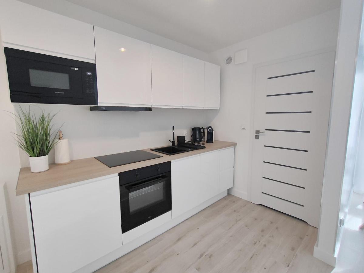 Apartment White *