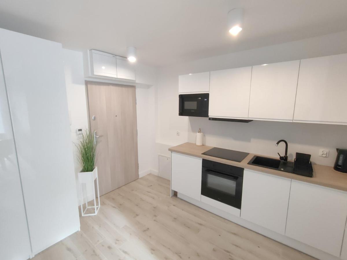 Apartment White *